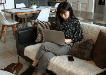 scheduling job interview timing