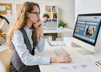 Businesswoman searching for the new job