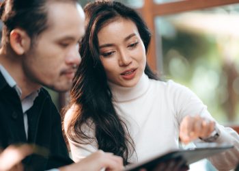 young business freelance woman lifestyle with online work communication job in cafes